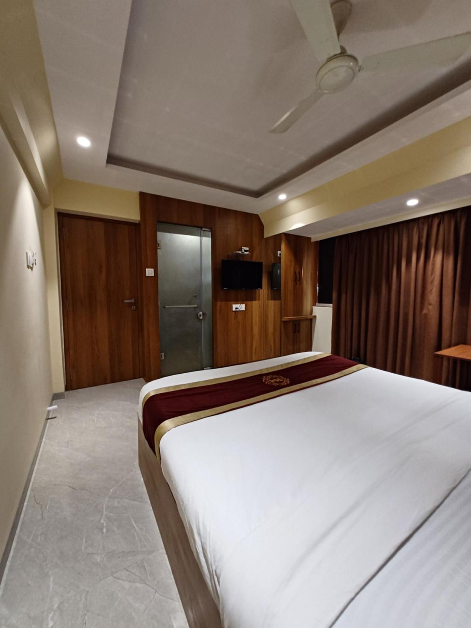 Hotel Ratna Mahal Mumbai Luaran gambar